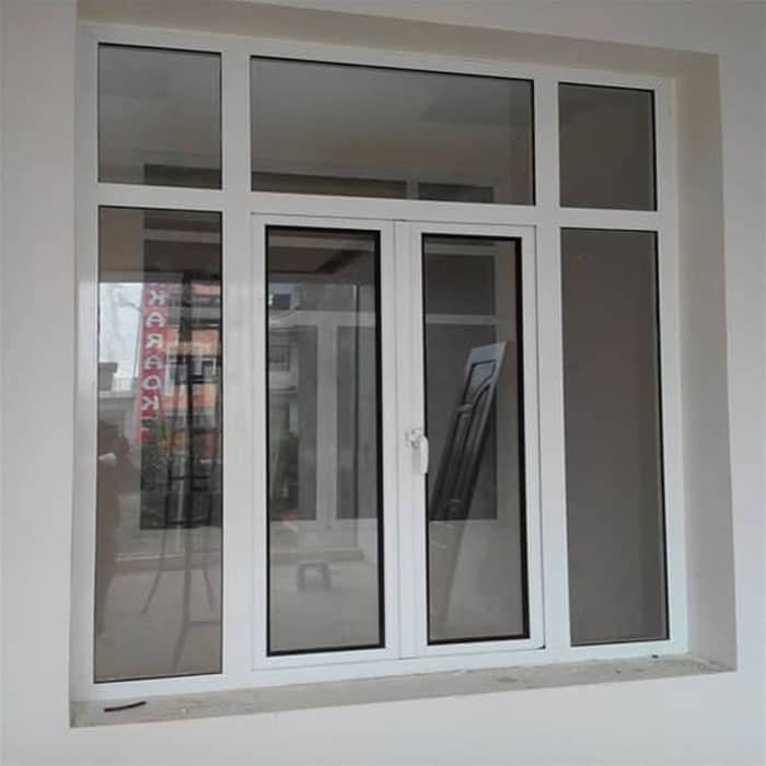 Cửa sổ mở quay 2 cánh kết hợp vách nhôm việt pháp hệ 4400