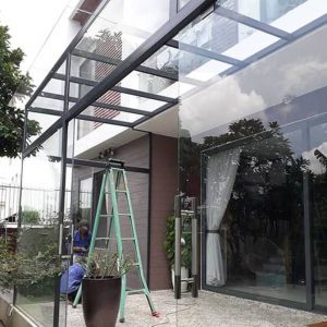 Mái hiên kính không gian sang trọng và đẳng cấp