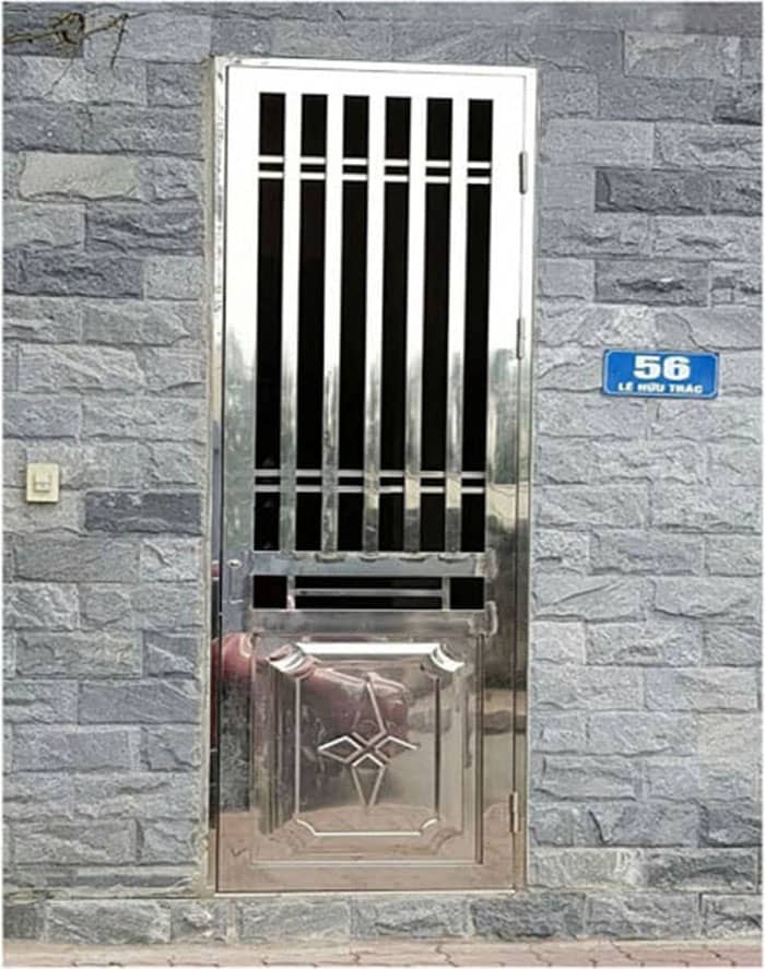 Cửa inox 1 cánh 56 Lê Hữu Trác, Hà Đông, Hà Nội