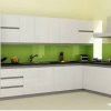 Kính màu ốp bếp đẹp và rất bền màu với thời gian