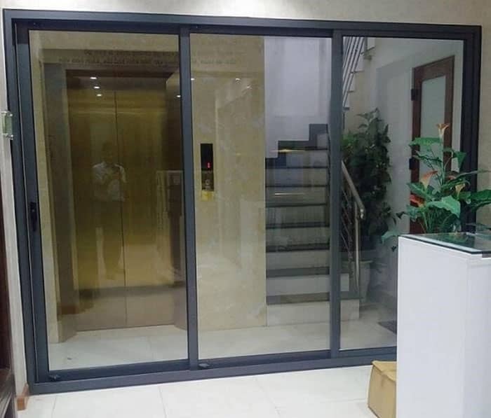 Mẫu cửa kéo trượt nhôm xingfa nhẹ nhàng hiện đại