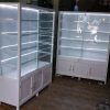 Mẫu tủ nhôm kính bán hàng được trang trí đèn led tuyệt đẹp
