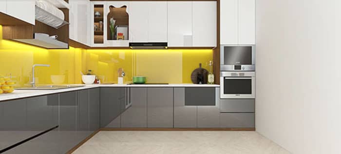 Lắp đặt kính màu ốp bếp với nhiều ưu việt