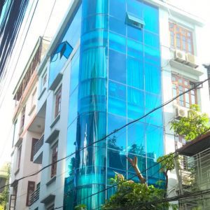 Vách mặt dựng nhôm kính xingfa bên đẹp hiện đại