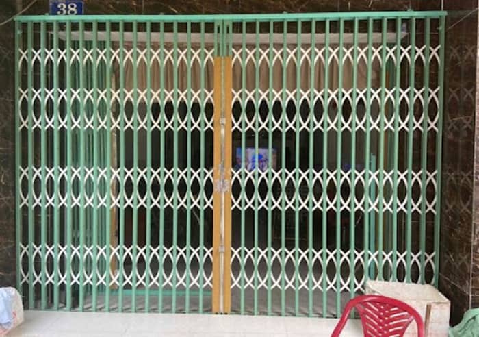 Lắp đặt cửa kéo không lá sắt dày 0.8mm thông dụng
