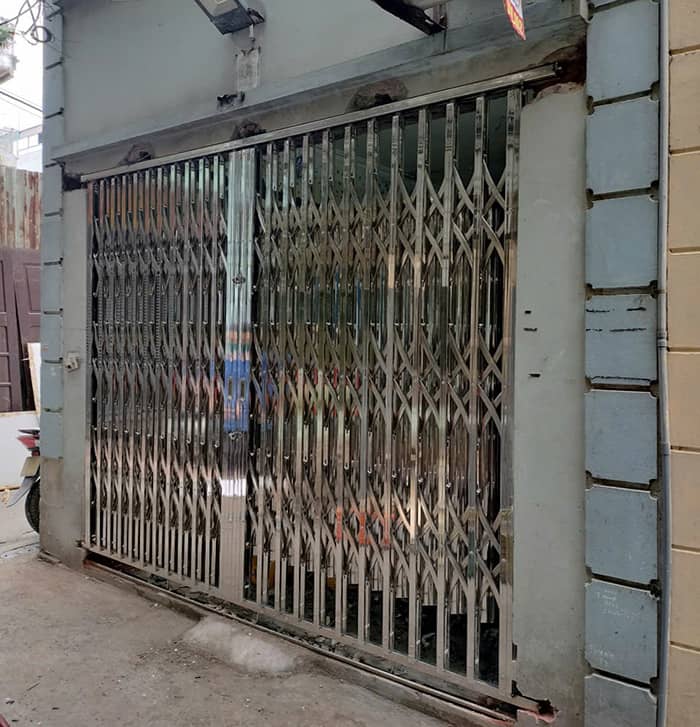 Lựa chọn cửa xếp inox có lá gió 304 không gỉ