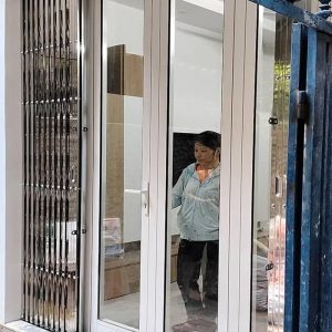 Sử dụng cửa xếp inox cho không gian sống hiện đại tại hà nội