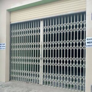 Lựa chọn cửa kéo đài loan không lá cho mặt tiền cửa hàng thông thoáng