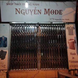 Thi công cửa kéo inox có lá gió mặt tiền cửa hàng