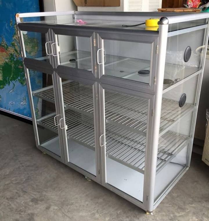 Mẫu chạn bát nhôm kính đẹp màu trắng lớn tại Thegioicuavip