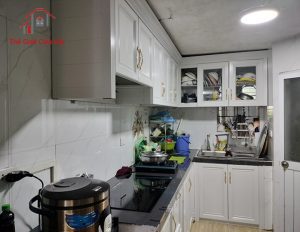 Tủ bếp nhôm trắng